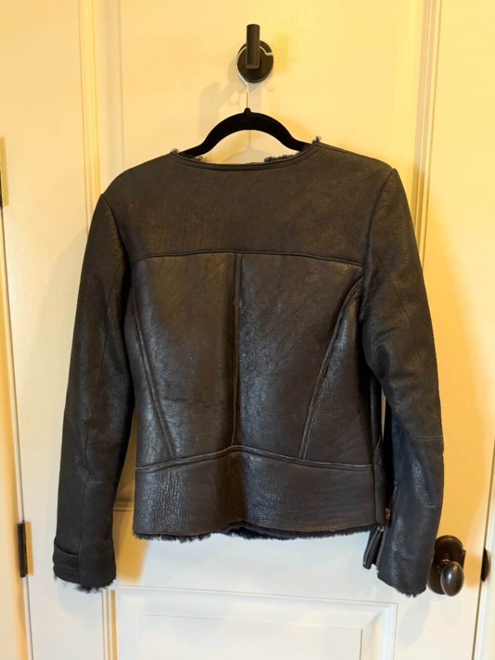 Sandro Paris navy blue lamb leather shearling biker moto jacket size 2 - Picture 3 of 6